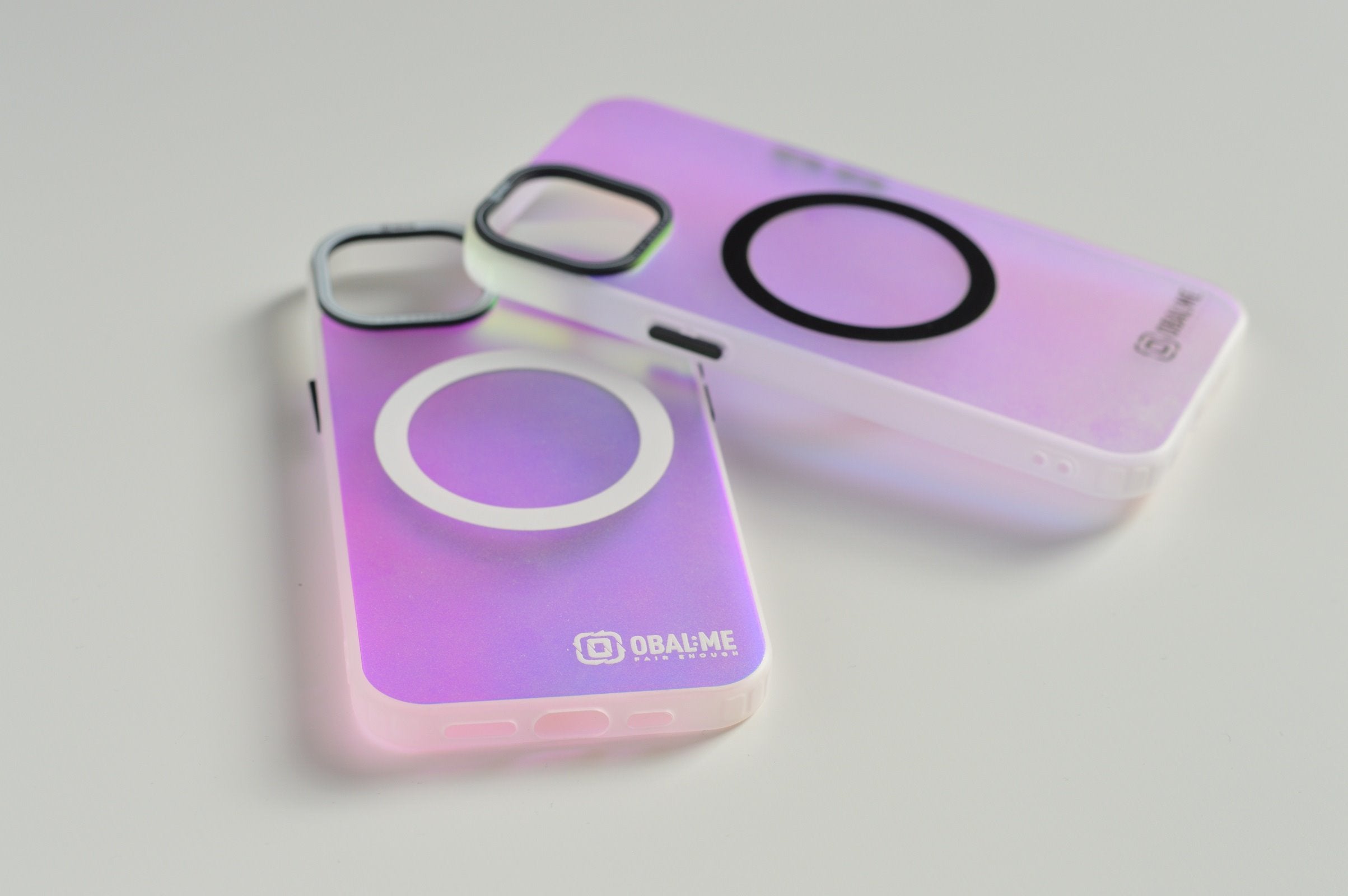 Prémiový MagSafe kryt na iPhone OBAL:ME HoloMag