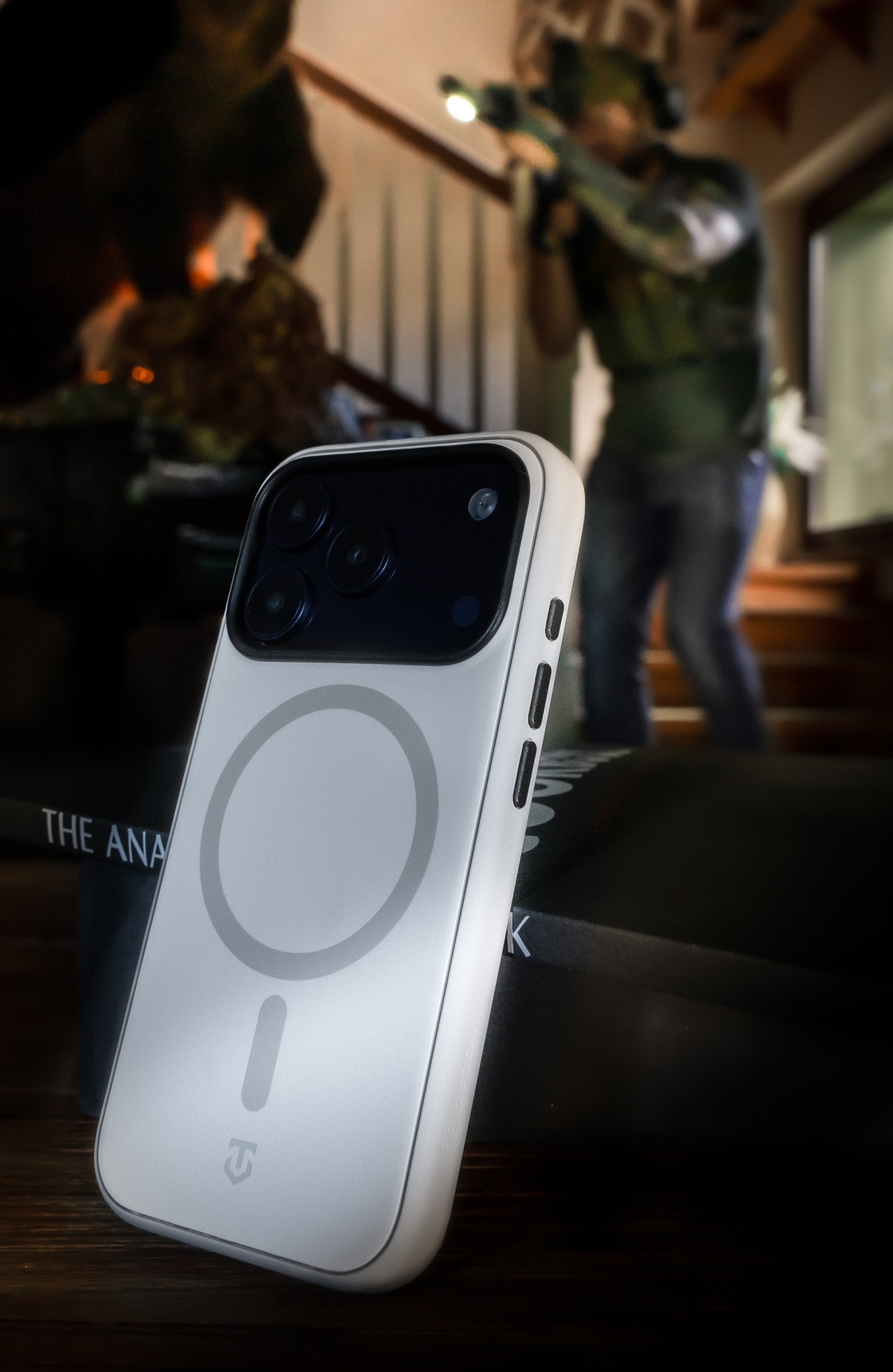 Tactical MagSafe kryt na iPhone SmoothIsFast