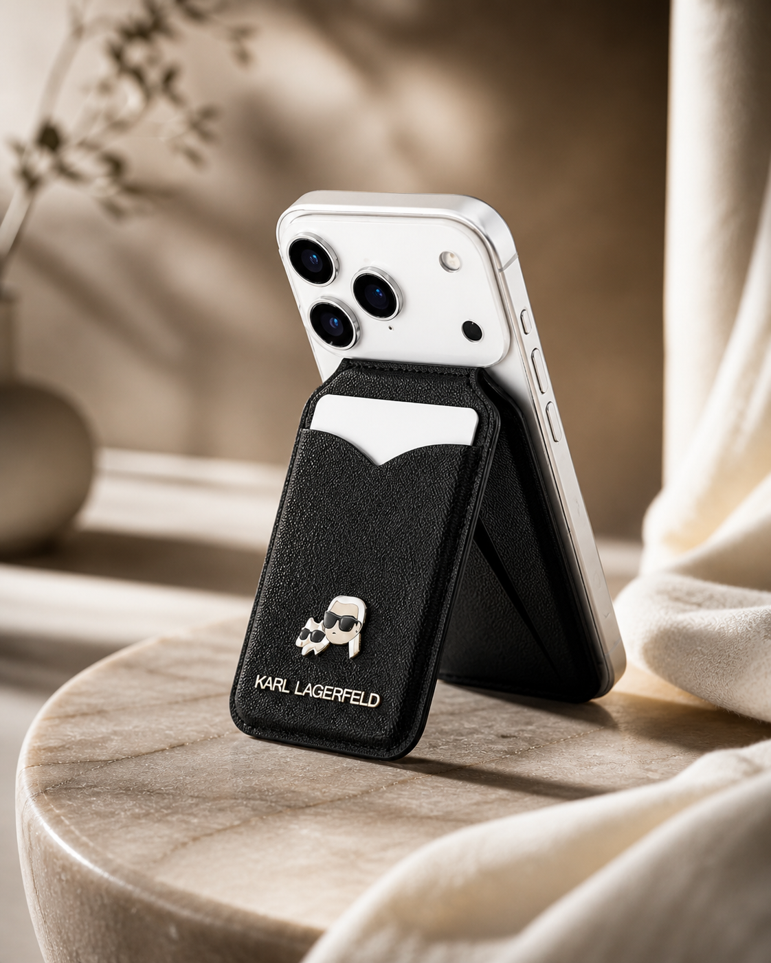 Karl Lagerfeld Mirror MagSafe Cardslot Peněženka se Stojanem