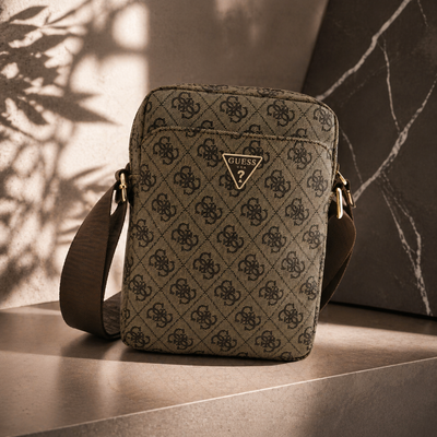 Guess PU 4G Triangle Logo Taška 8" - pohled 1