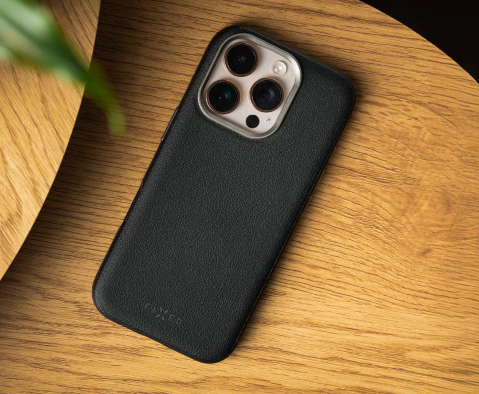 MagSafe kožený kryt pro Apple iPhone 17 - pohled 4