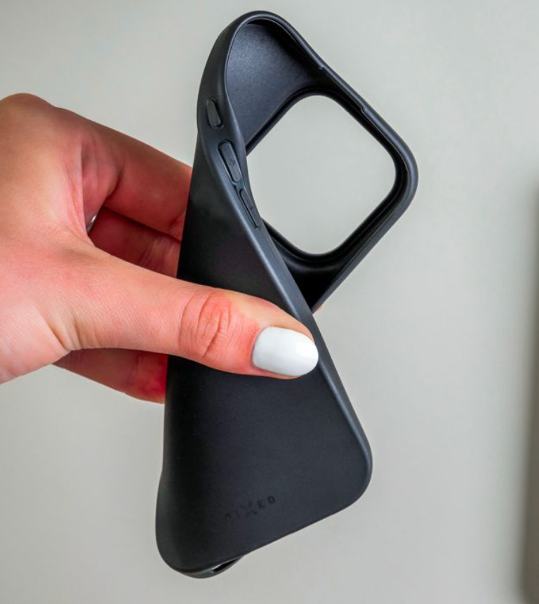 Zadní pogumovaný kryt FIXED pro Apple iPhone 17 - pohled 3